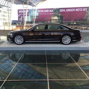 Meet your Posher, Anthony